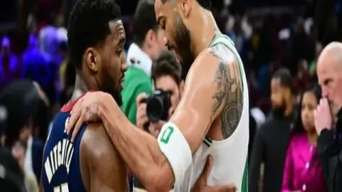 “今晚报：U20国足主帅久尔杰维奇留任前景不明”