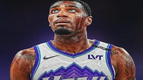 老詹半場30分激戰字母哥，決賽對決字母哥緊逼雙20分大戰！